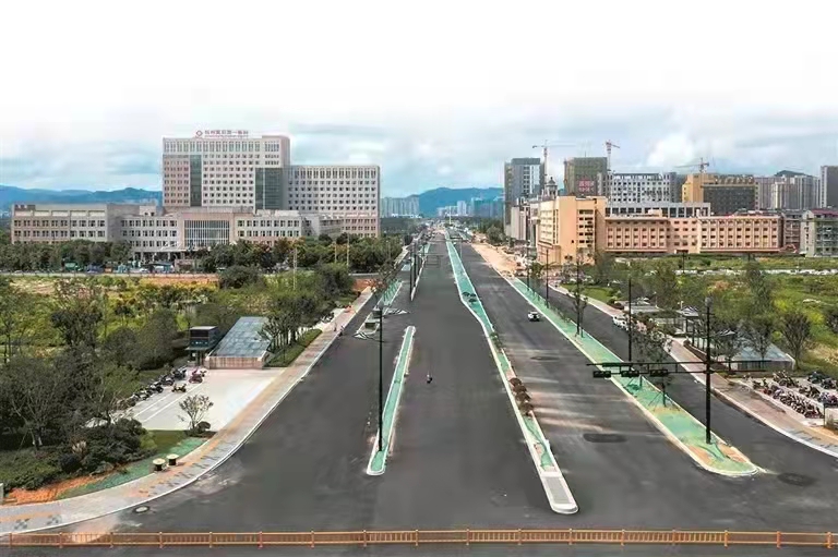 富陽區(qū)金橋南北路綜合提升工程.jpg